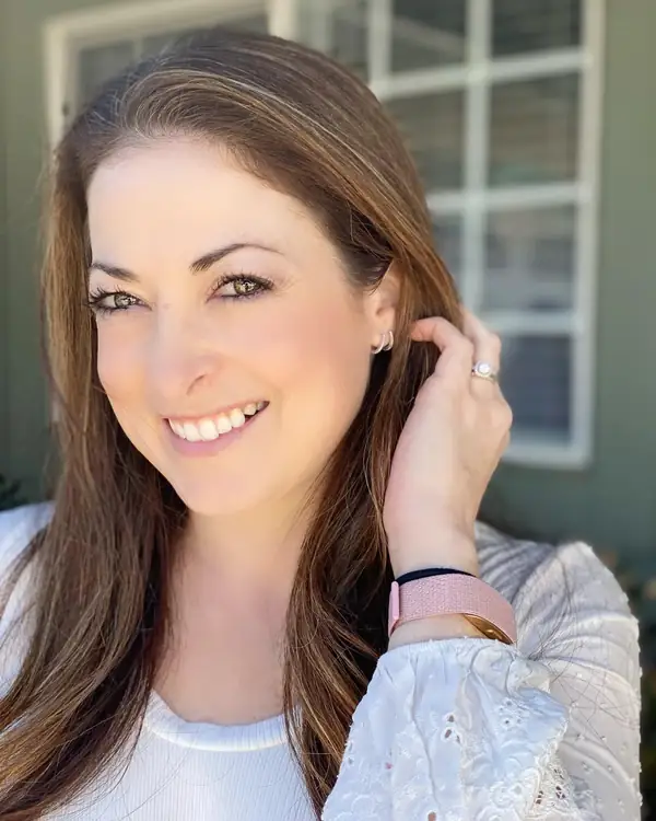 Miss Jen Hooper